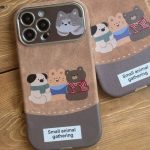 قاب موبایل آیفون مزرعه حیوانات قهوه ای دورنگ سنگشور - تصویر 2
