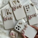 قاب موبایل آیفون شهر موش ها و خرگوش برجسته سفید - تصویر 2