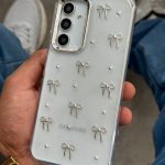 قاب موبایل ( آیفون - سامسونگ ) پاپیون ریز برجسته بیرنگ - تصویر 2