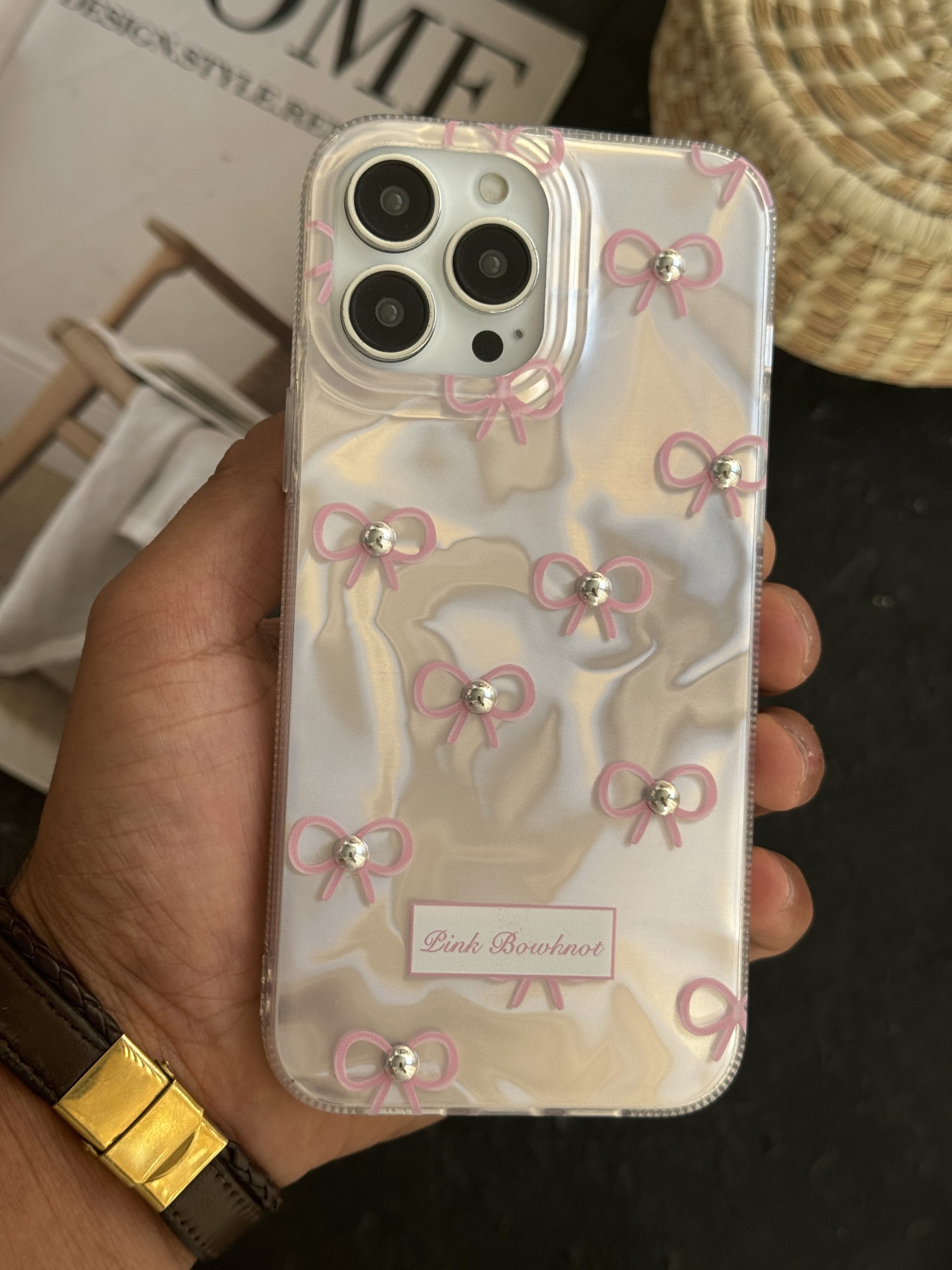 قاب موبایل آیفون پاپیون شاینی صورتی نگین برجسته قاب موبایل آیفون پاپیون شاینی صورتی نگین برجسته - تصویر 1