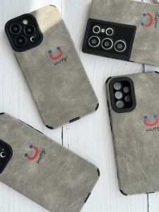 قاب موبایل آیفون چرم و جیر طوسی اسمایل محافظ لنزدار - تصویر 5