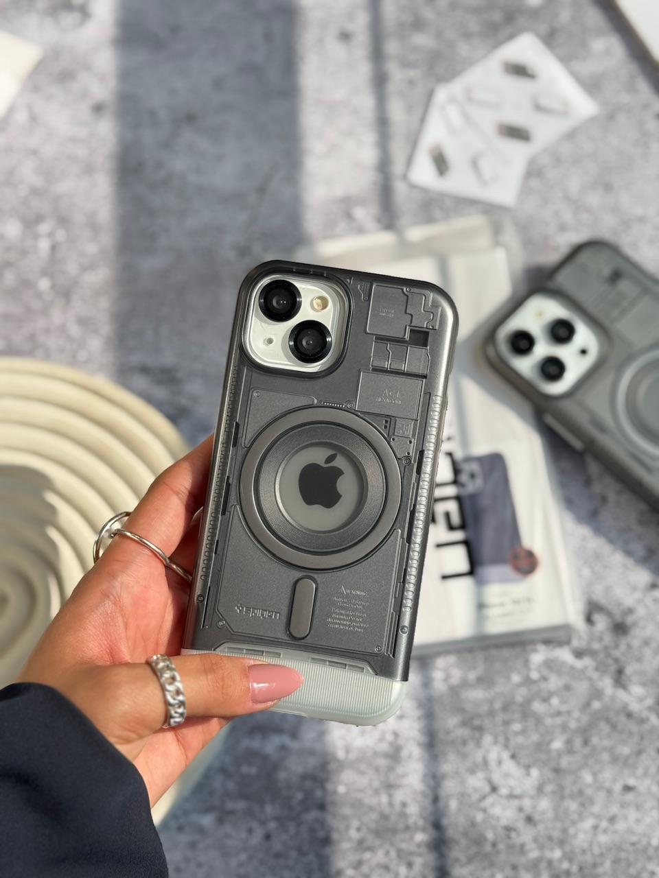 7c9bcb.jpeg قاب Spigen Classic C1 (MagFit) (کدC1885) - تصویر 1