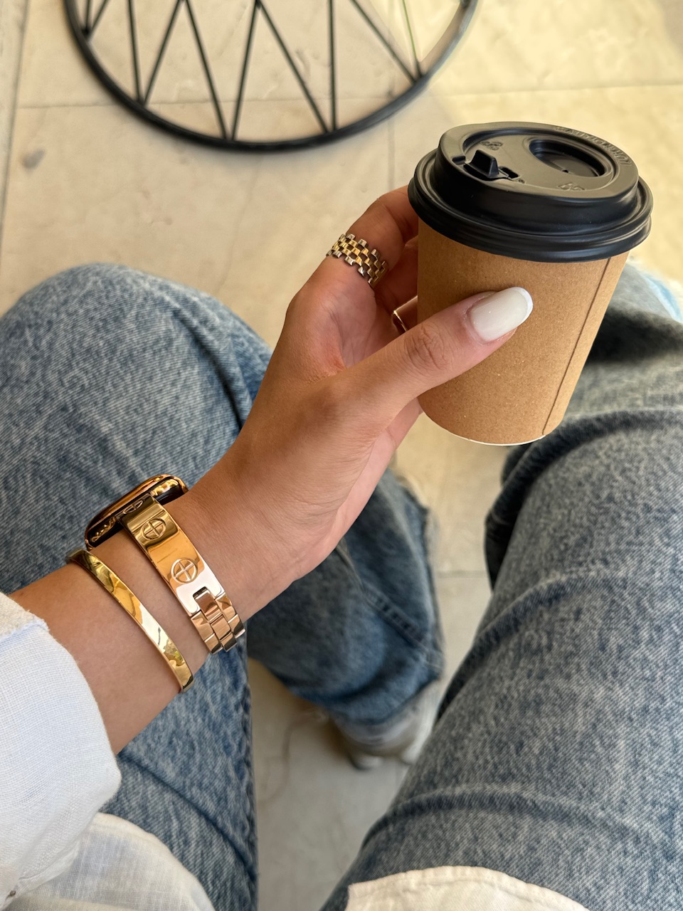 4c00ba.jpeg بند اپل واچ النگویی Love Cartier (کدw5069) - تصویر 1