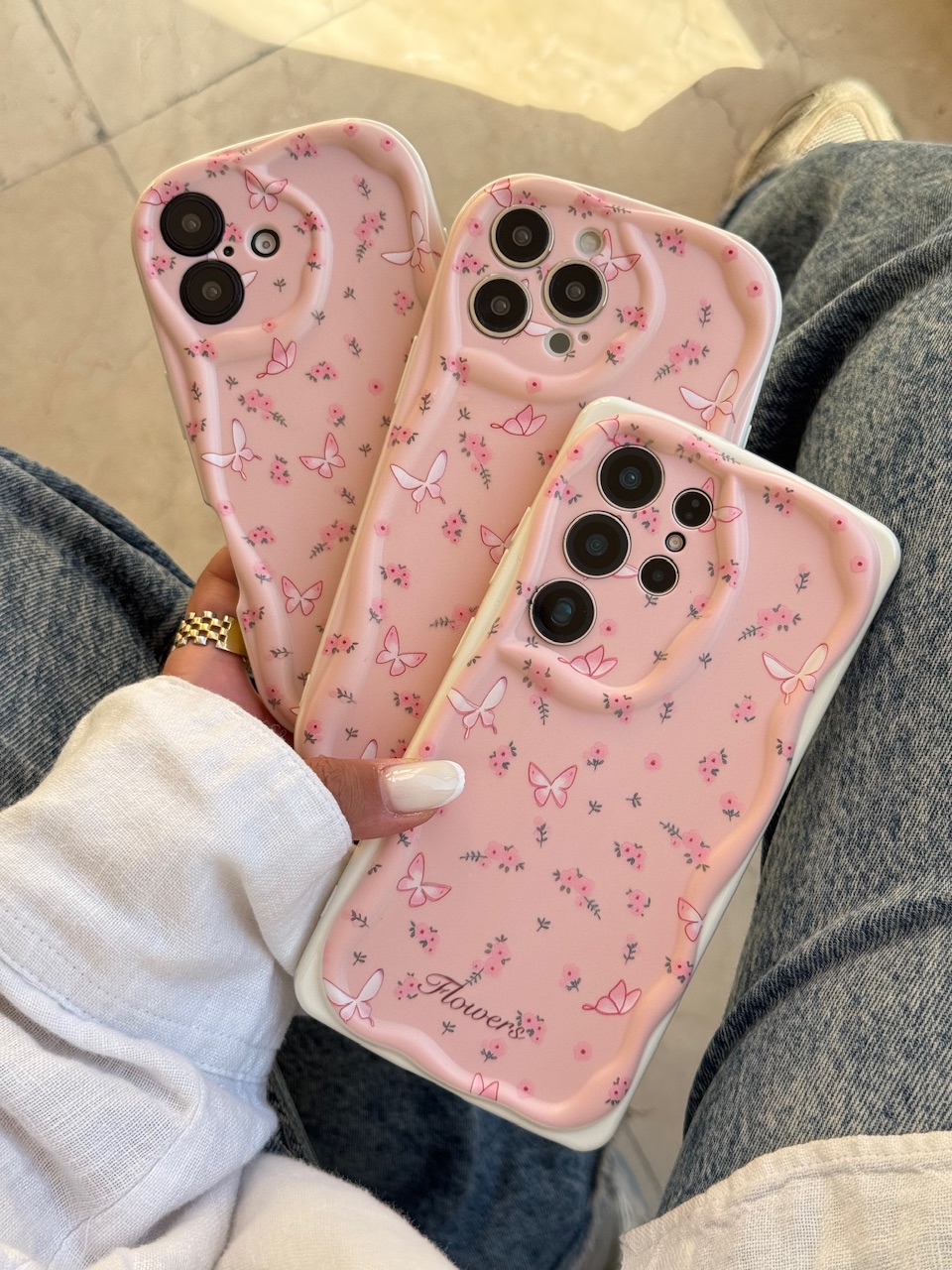 e26c6d.jpeg قاب Peachy Flowers & butterfly آیفون ، سامسونگ ، شیائومی (کدC2092) - تصویر 1