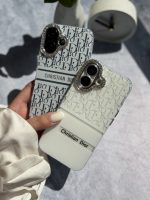 قاب White Christian Dior دور لنز نگین آیفون (کدC2076) - تصویر 4